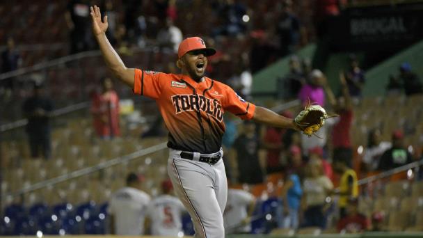 Toros derrotan a Leones y frenan su seguidilla de dos derrotas corridas