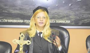 Jueza dice tuvo que "echarle 3 carajos" a seguridad de Abinader ; Cusep le responde