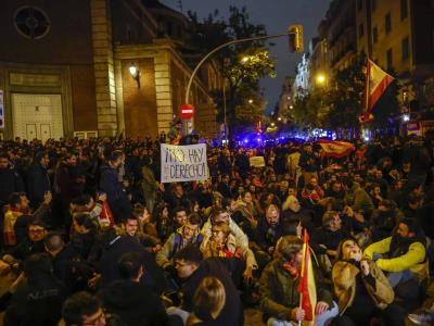 Protestas contra amnistía a independentistas se repiten