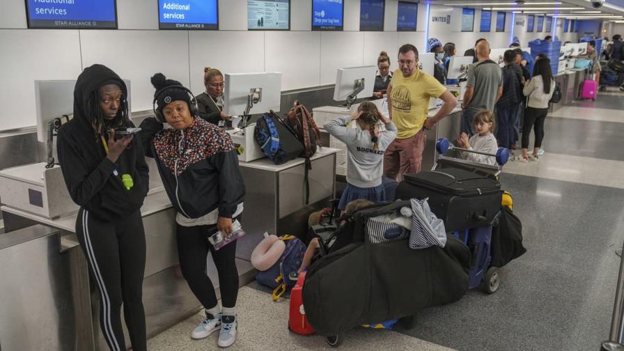 El transporte aéreo en EE.UU. va a peor; quejas casi se duplicaron en primer trimestre del 2023