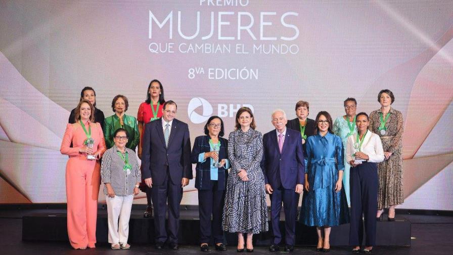 Banco BHD convoca a nueva edición del Premio Mujeres que Cambian el Mundo