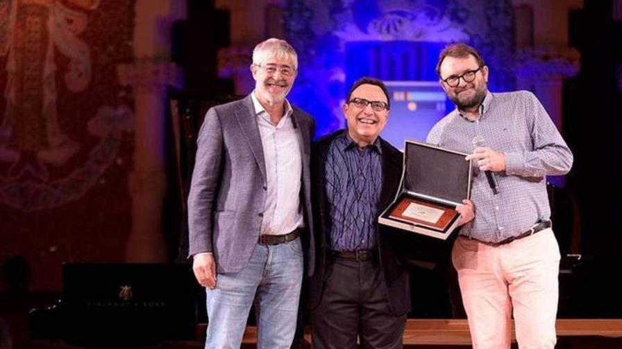 Michel Camilo recibe la Medalla de Oro en el Festival de Jazz de Barcelona