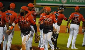 Esmil Rogers domina los bates de las Águilas y los Toros vencen en el Francisco Micheli