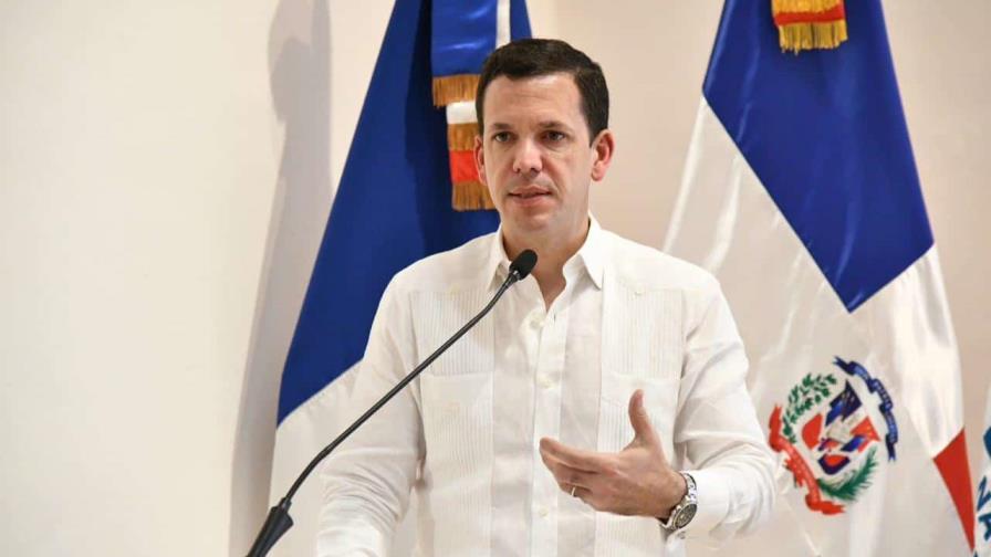 Presidencia de la República evalúa opciones para vacante de Hugo Beras en el Intrant