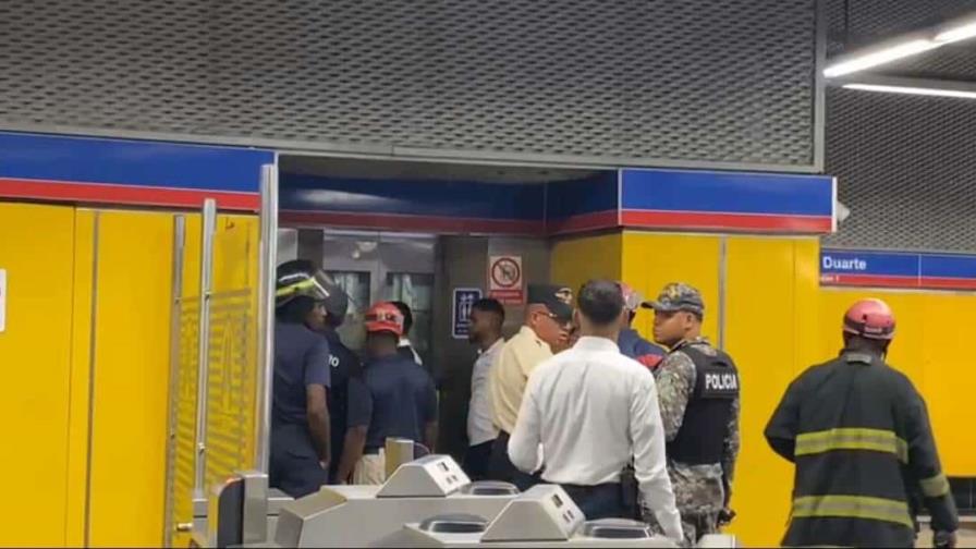 Cinco personas fueron rescatadas en un ascensor del Metro de Santo Domingo