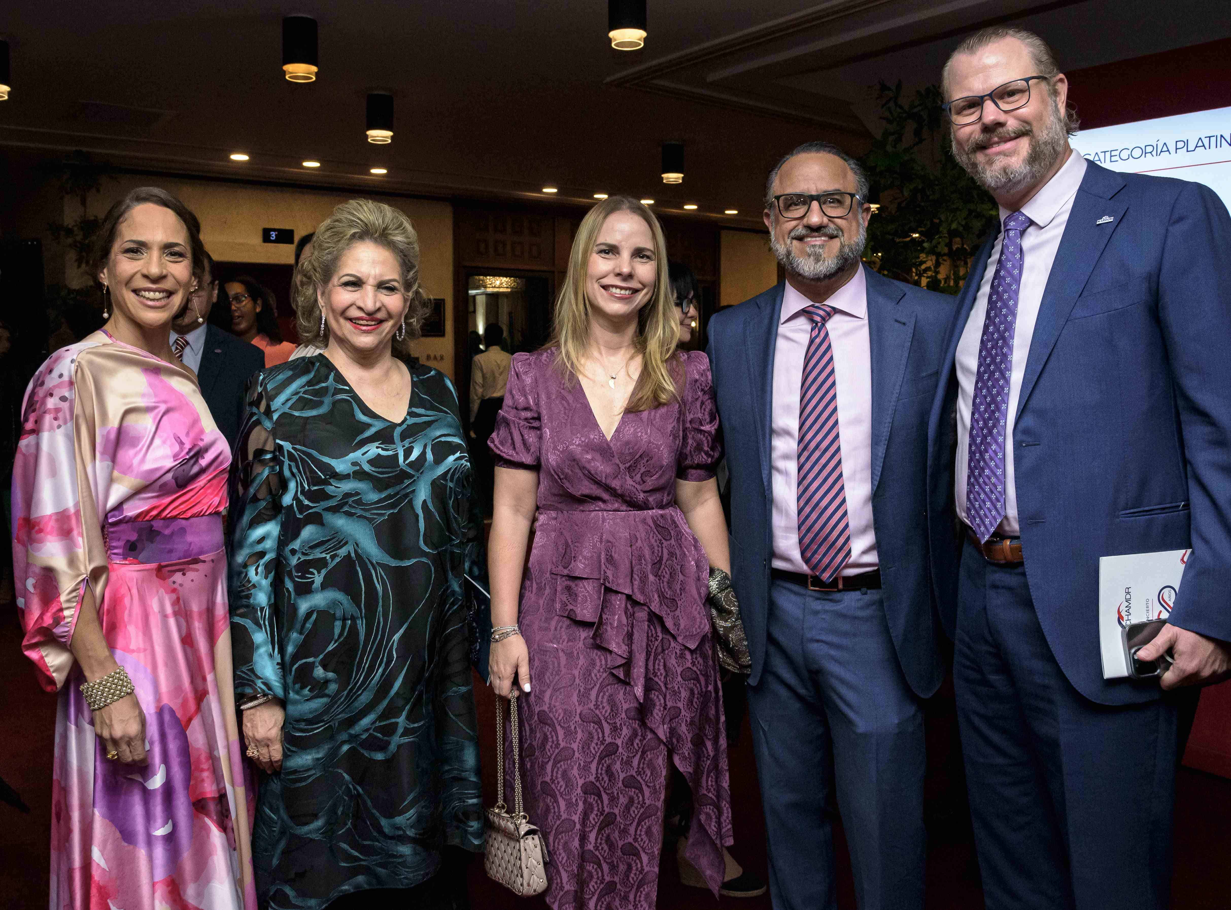 Vivian Peña Izquierdo, Alexandra Izquierdo, Karla Portela, Gabriel Roig y Karsten Windeler.  