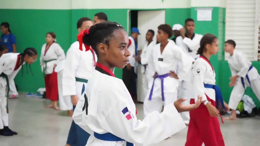 Nordeste arrasa en pomsae taekwondo en los Juegos Escolares