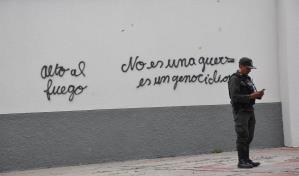 Feministas en Bolivia hacen pintadas en Embajada de EE.UU. contra el genocidio en Gaza