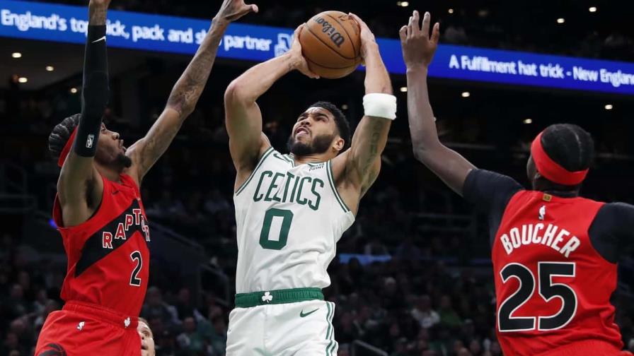 Brown anota 29, Tatum añade 27 y Celtics trituran a Raptors