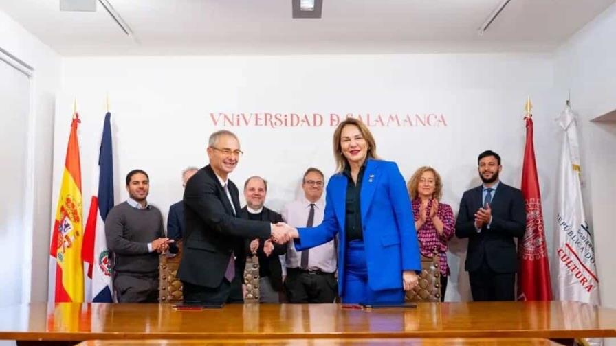 Ministerio de Cultura firma convenio con la Universidad de Salamanca