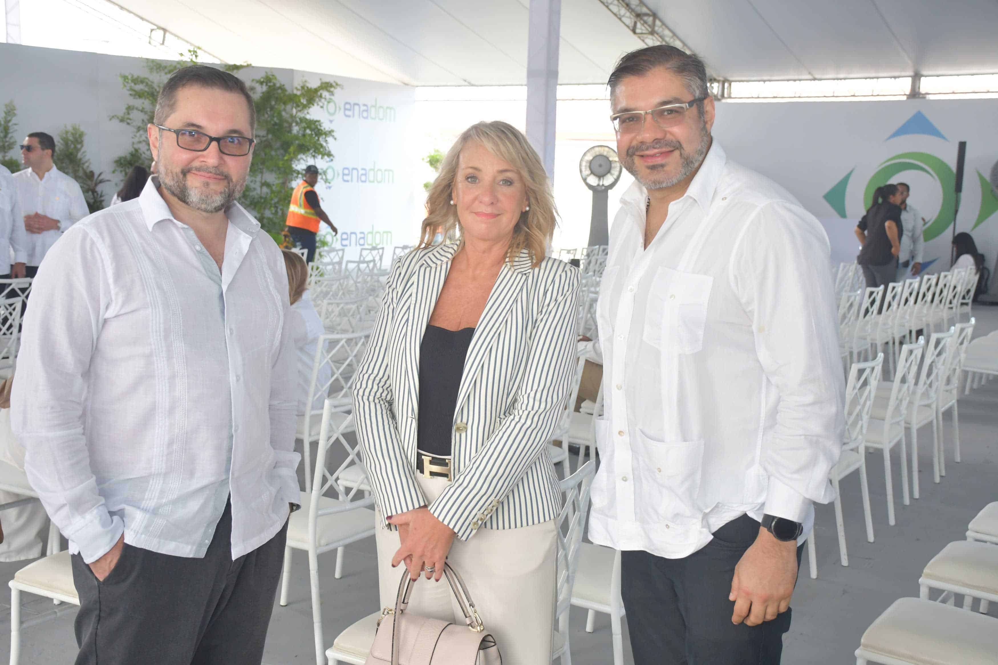 Roberto Lares, Silvia Zumarraga y Oscar Jiménez.