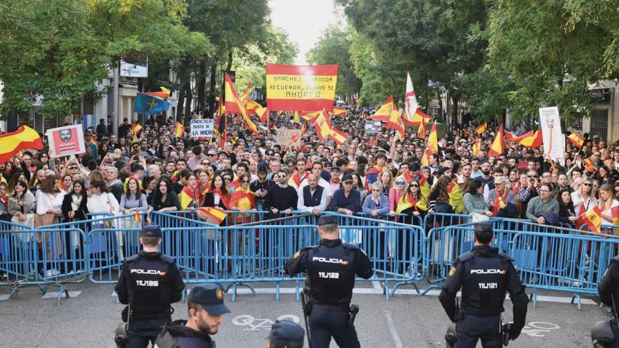 España protesta contra los acuerdos con los separatistas