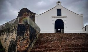 Hallan campana que sirvi&oacute; para que corsarios ingleses merodearan iglesia en Puerto Rico