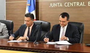 JCE y Capel firman convenio para auditoría técnica al software que usarán en elecciones 2024