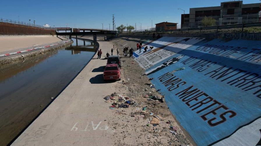 Activistas crean mural en norte de México en protesta por ataques de Israel a Palestina