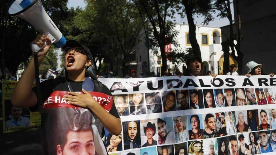 Gobierno de México reconoce casi 100,000 desaparecidos