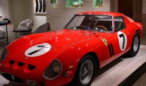 Un Ferrari de 51.7 millones de dólares supera a Monet en una subasta en Nueva York