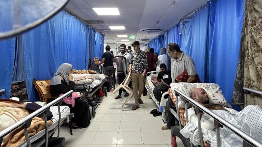 Miles de palestinos en el hospital Al Shifa, en medio de combates entre Hamás e Israel