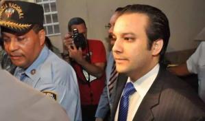 Por quinta vez, jueza autoriza salida del país a Jochy Gómez