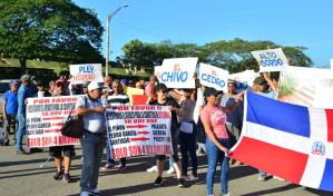 Exigen a MOPC construcci&oacute;n de caminos vecinales en Santiago
