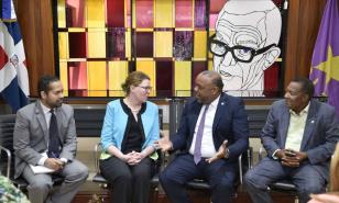 Diputados del PLD se reúnen con consejera de la Embajada de Estados Unidos