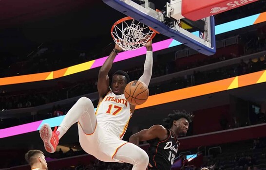 Okongwu lidera la reacci&oacute;n de Atlanta para derrotar a Cleveland
