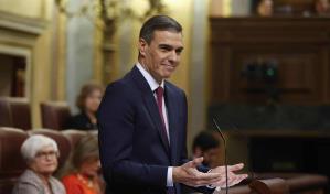 Sánchez defiende la amnistía en Cataluña, oposición española lo acribilla