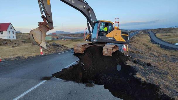 Aumentan niveles de dióxido de azufre en Islandia, temen gran erupción