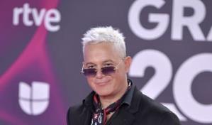 Alejandro Sanz canta Corazón partío en los Grammy Latino y resalta su orgullo español
