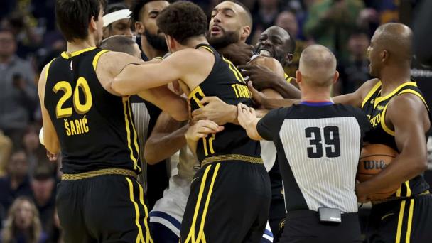 Warriors pierden a Draymond Green por 5 partidos de suspensión tras riña ante Wolves