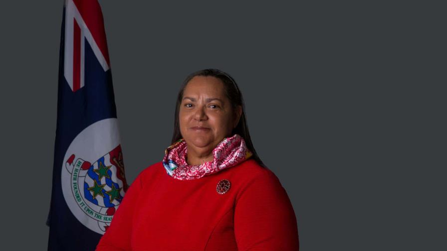 Juliana OConnor asume el cargo de primera ministra de las Islas Caimán