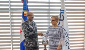 Procuradora Miriam Germán y el nuevo director de la Policía Nacional se reúnen