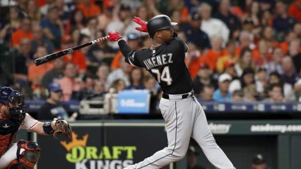 Los White Sox reciben propuestas para cambiar a Eloy Jiménez