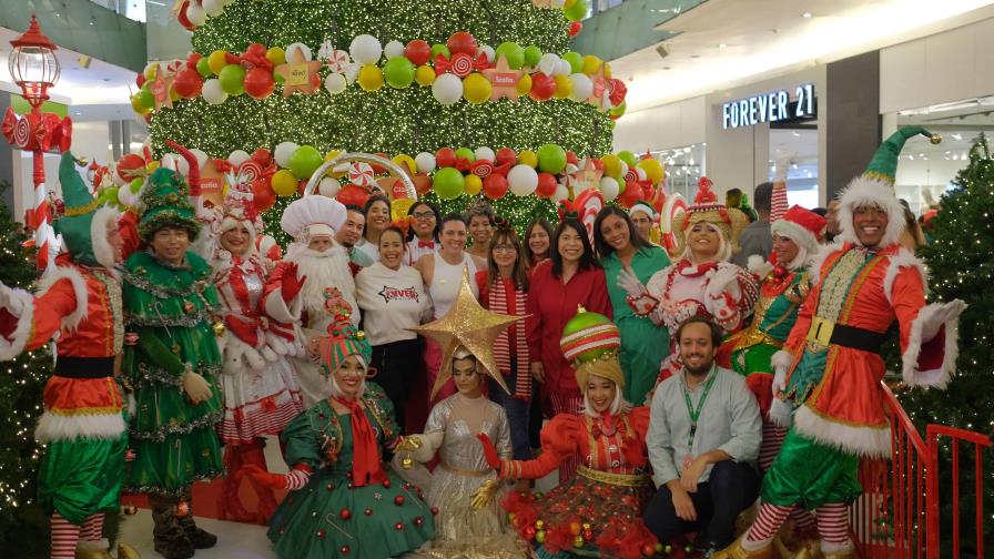 Ágora Mall se convierte en una gran aldea para ofrecer una dulce Navidad