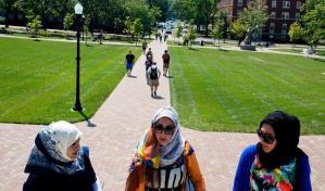 Investigan a universidades y escuela de EEUU por incidentes de islamofobia y antisemitismo