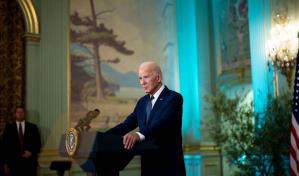 Biden firma la ley que prorroga el presupuesto y evita un cierre de Gobierno