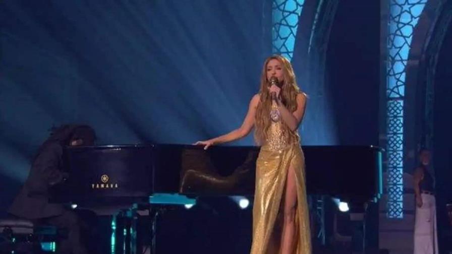 Así fueron las presentaciones de Shakira en los Latin Grammy