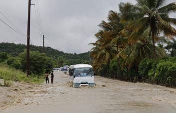 COE: aumenta a 24 la cifra de muertos oficiales por disturbio tropical