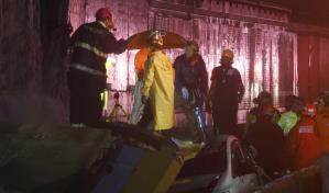 MOPC trabaja en rescate de personas tras colapso en desnivel de la avenida 27 de febrero