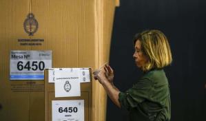 Argentina inicia el conteo del balotaje presidencial entre Massa y Milei