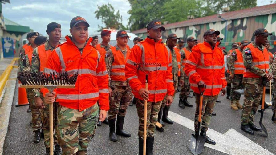 Obras Públicas anuncia que despliega personal para limpiar calles tras lluvias