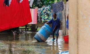 San Pedro de Macorís: lluvias ahogan casas y hospital