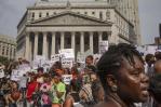 Tribunal de NY ratifica ley que prohíbe a la policía utilizar llaves de estrangulamiento Tribunal de NY ratifica ley que prohíbe a la policía utilizar llaves de estrangulamiento