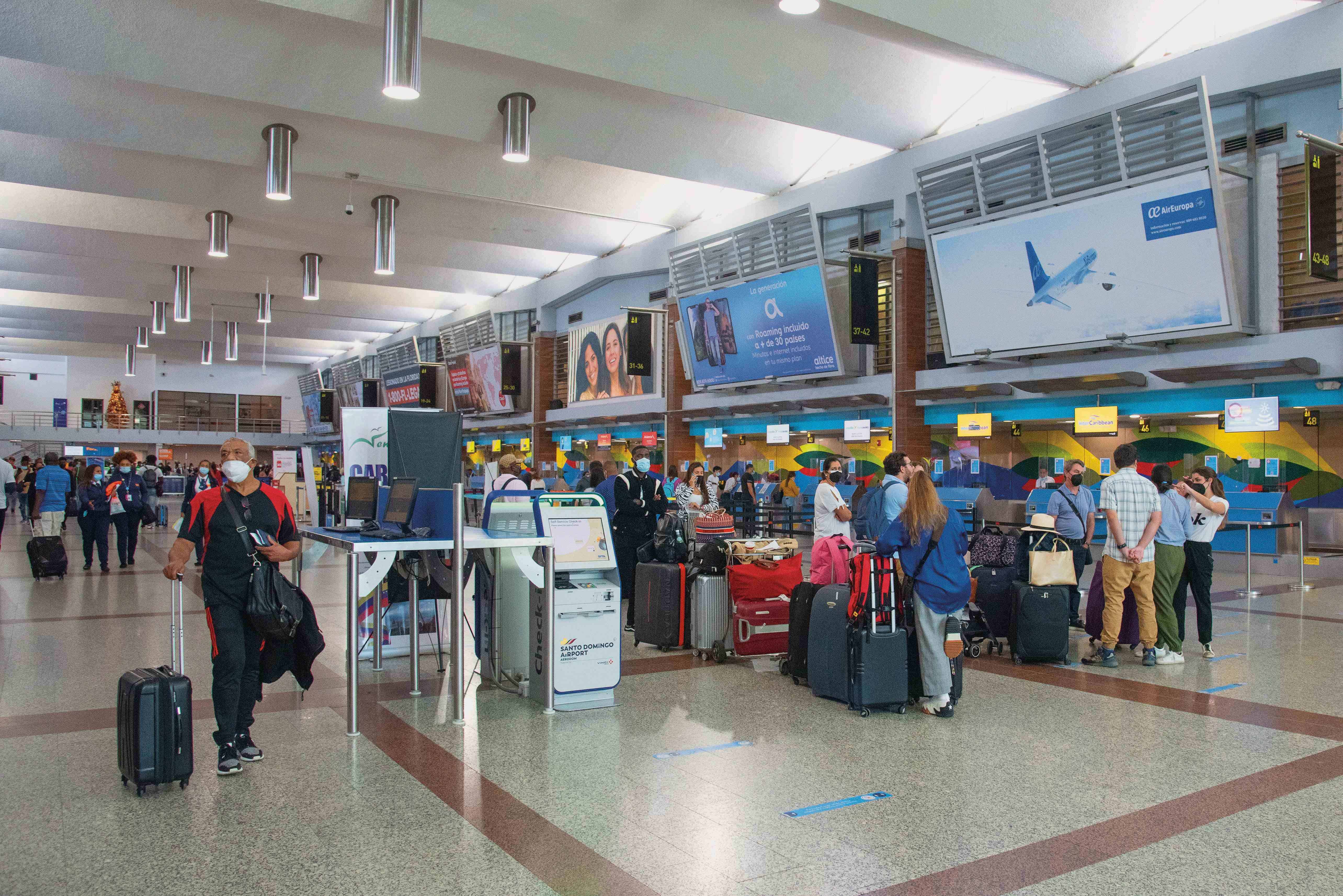 Las bajas inversiones en las infraestructuras aeroportuarias han sido objeto de quejas sistemáticas de los viajeros.