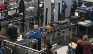 Se esperan números récord en aeropuertos y carreteras de EE.UU. por feriado de Acción de Gracias