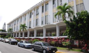 Ayuntamiento afirma no es responsable de cúmulo de basura en hospitales de Santiago