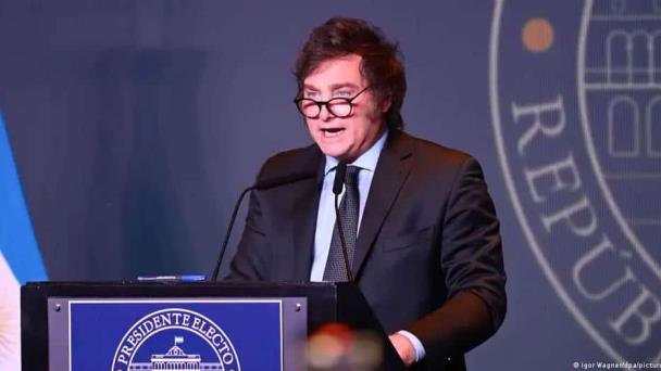 Javier Milei asume la presidencia en Argentina con un duro plan de ajuste fiscal
