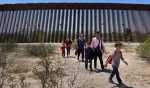 EE.UU. intensifica enjuiciamiento de migrantes que reingresen al país por Arizona