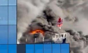 Se registra fuerte incendio en un edificio en Reino Unido