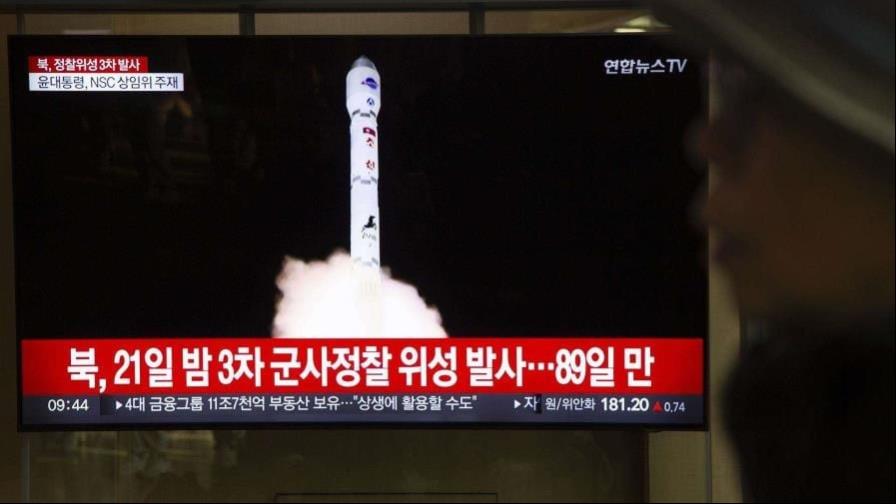 Televisión norcoreana emite imágenes del lanzamiento del satélite espía recién lanzado